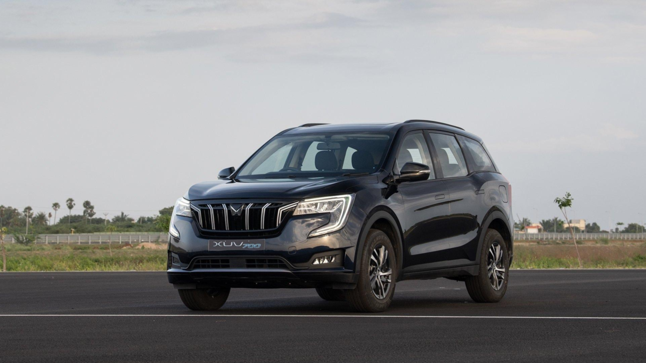 XUV 700